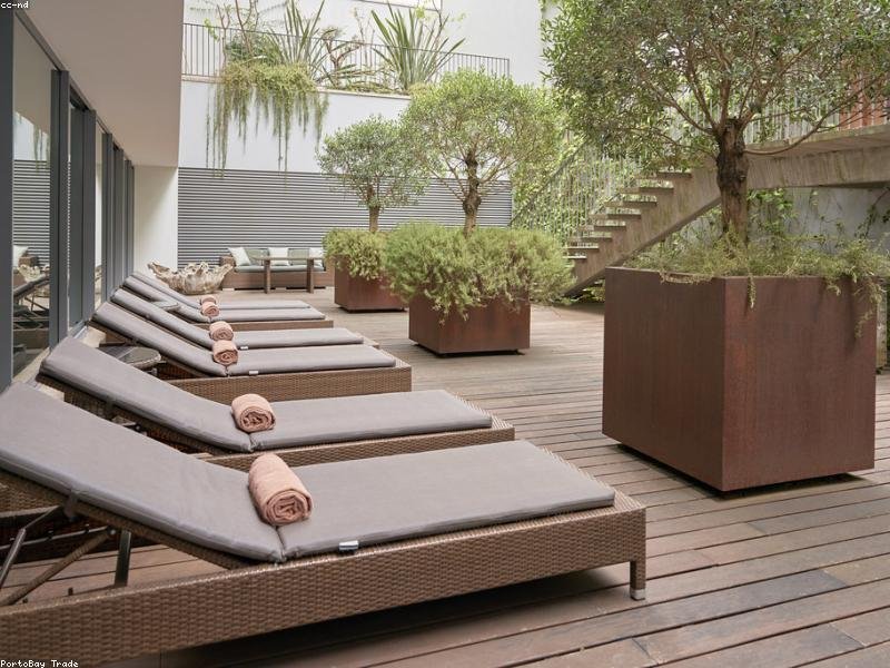 Hotel Fern Residency